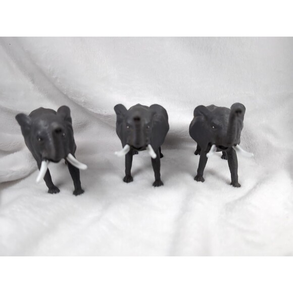 Lot Of 3 Greenbrier International Inc Grey Elephant Tusks Toy Figurine - Picture 1 of 4